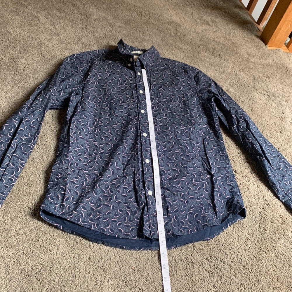 Fun patterned button down shirt - Picture 4 of 8
